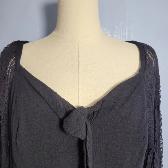 Torrid Size 0 Classic Black Tie V Neck Lace Longsleeve Lightweight Blouse - Picture 4 of 10